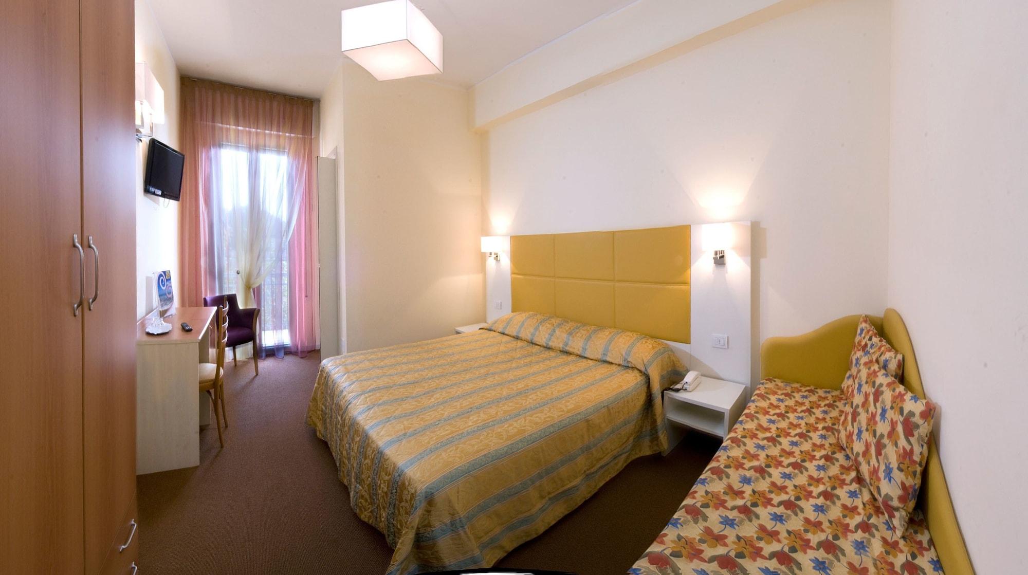 Hotel St. Moritz Bellaria-Igea Marina Bagian luar foto