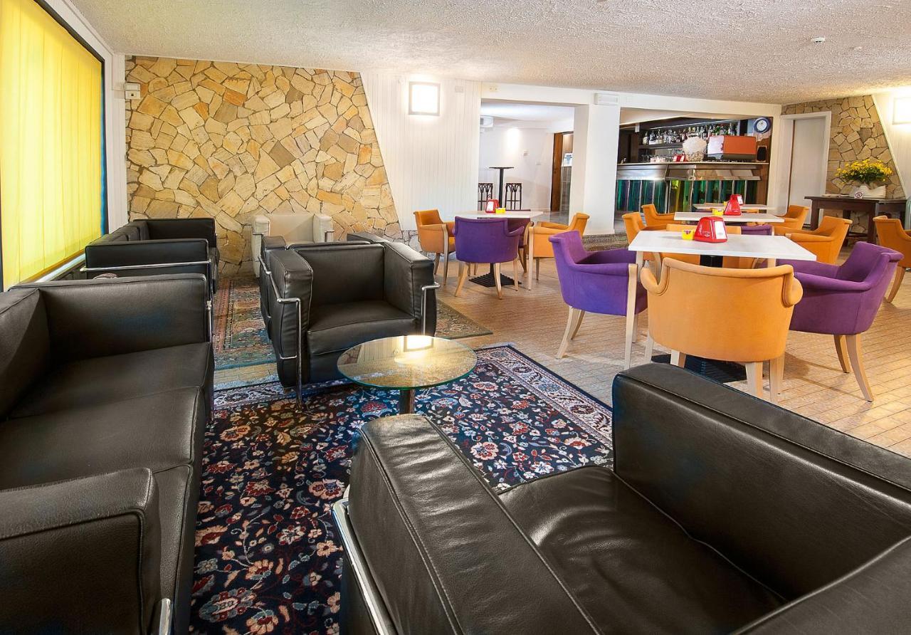 Hotel St. Moritz Bellaria-Igea Marina Bagian luar foto