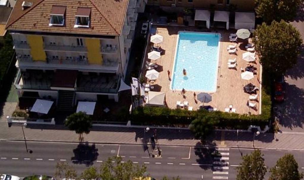 Hotel St. Moritz Bellaria-Igea Marina Bagian luar foto