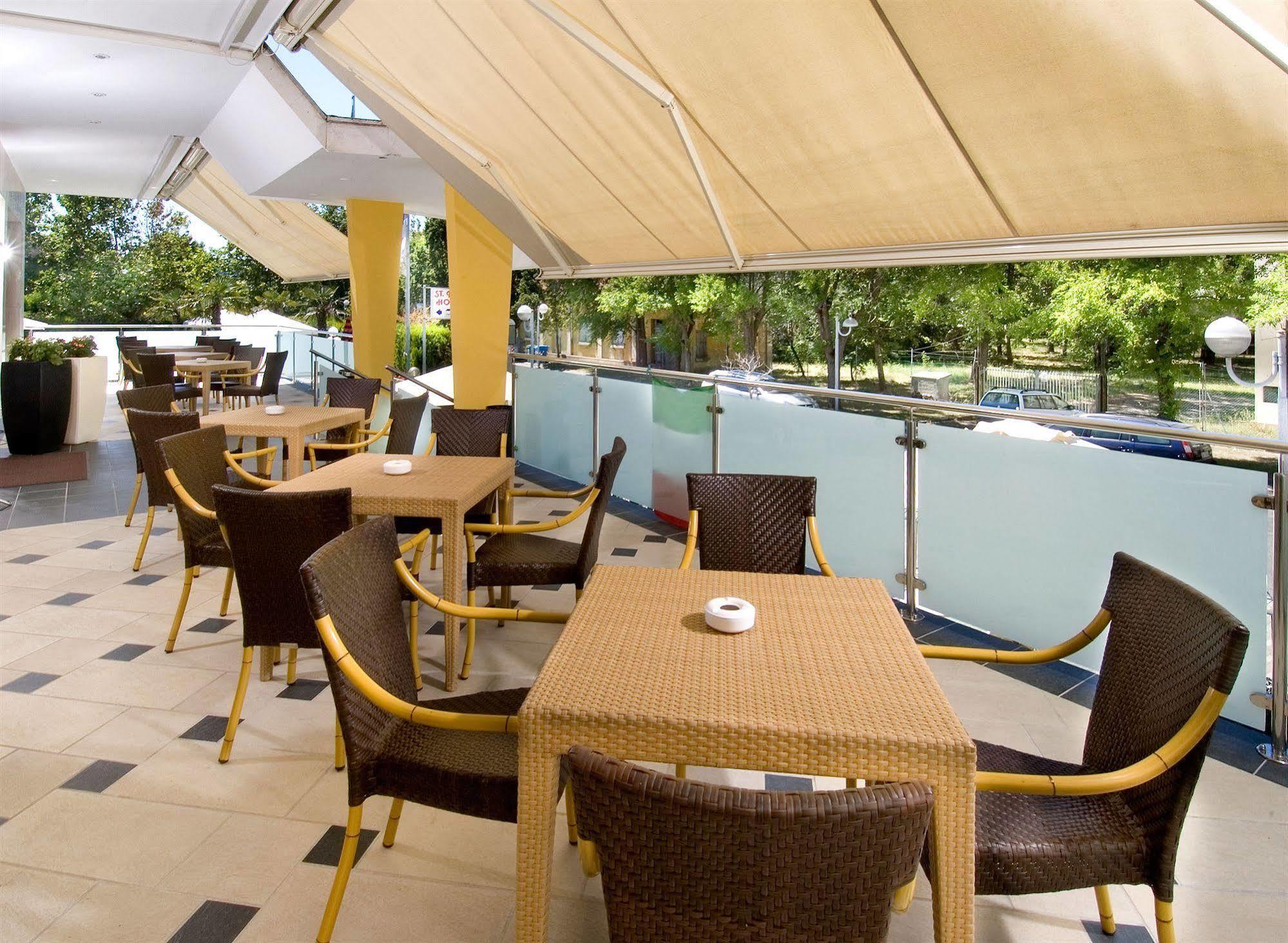Hotel St. Moritz Bellaria-Igea Marina Bagian luar foto